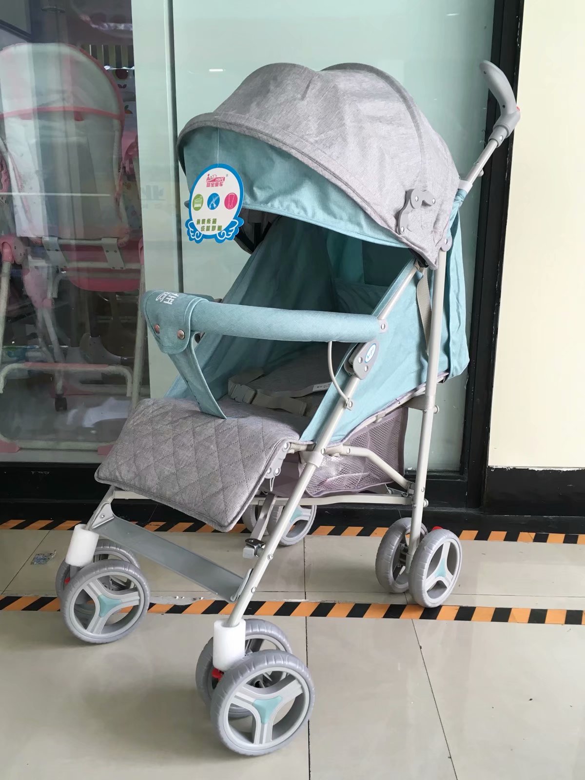 新款马卡龙婴儿车儿童伞推车可坐可躺全蓬可折叠