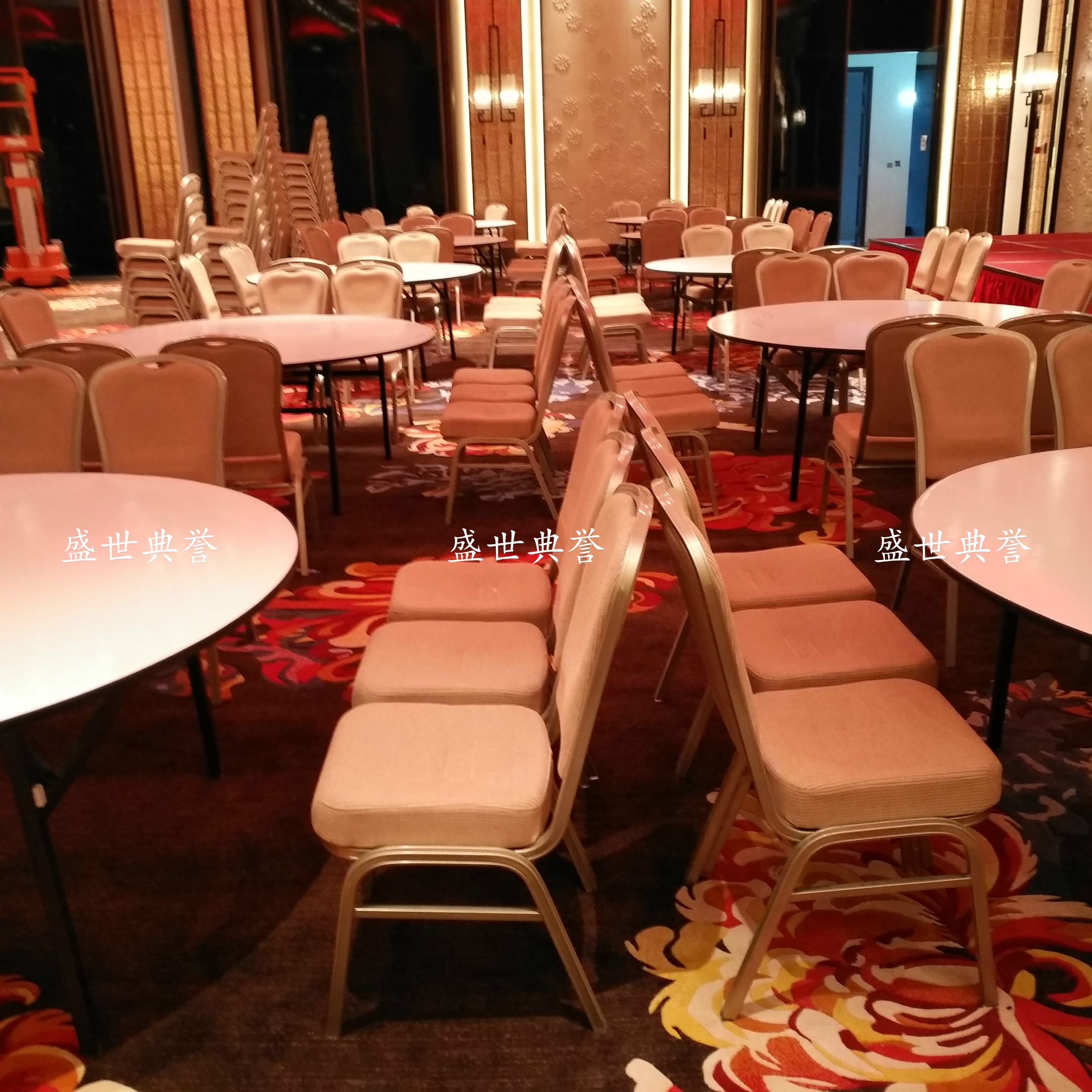 南京五星级酒店宴会椅定做酒店铝合金椅子婚宴会议椅厂家直销详情图4