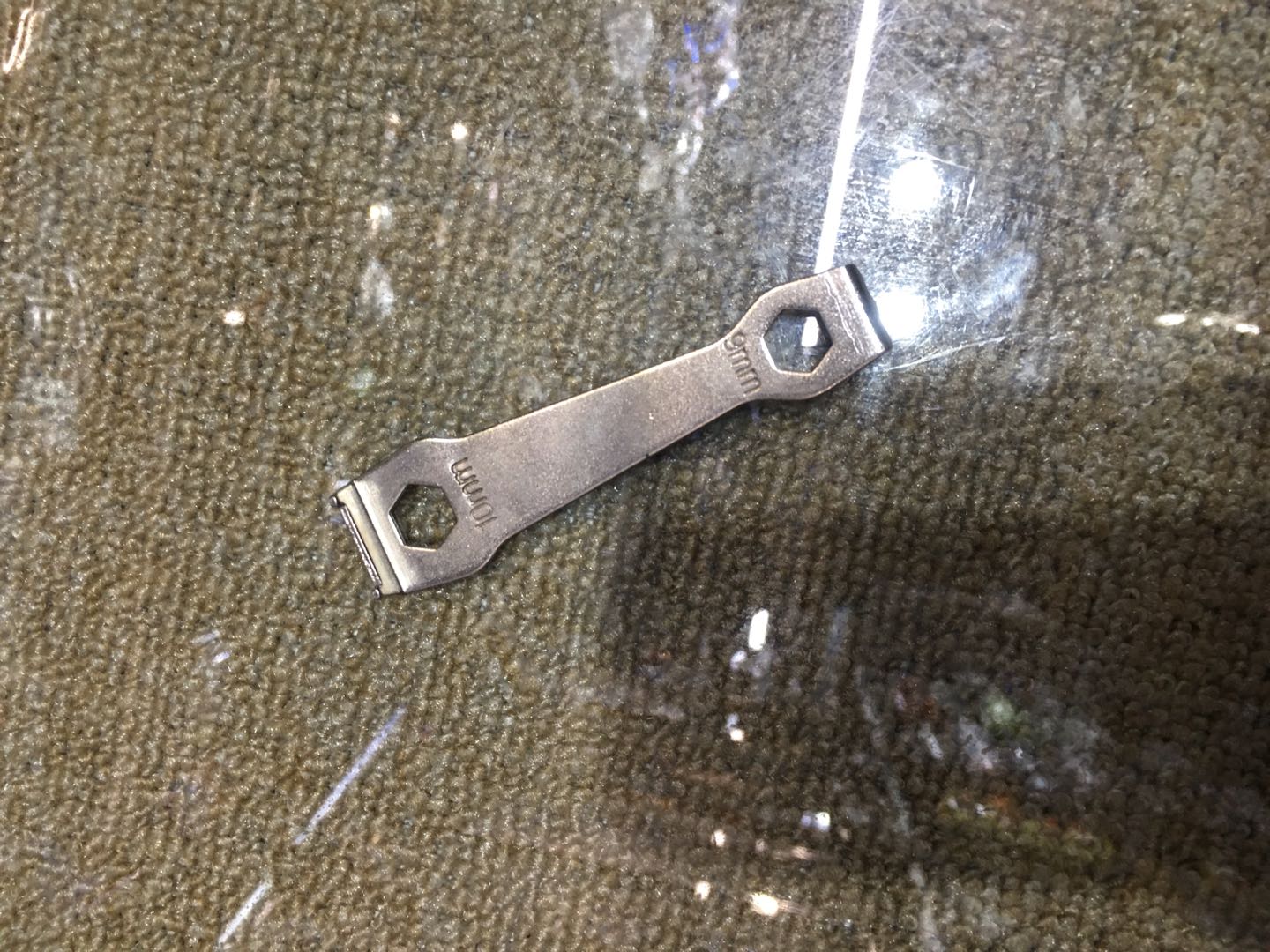 Bicycle repair tools, chainring wrench detail image 2