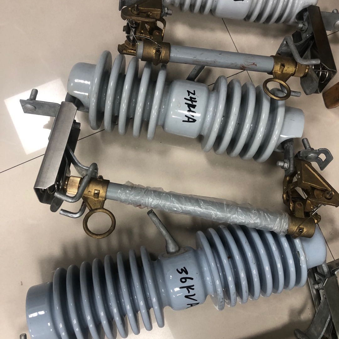 High-voltage insulator details Picture
