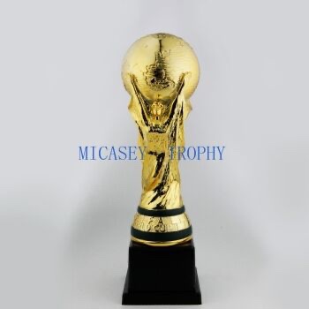 世界杯 树脂世界杯 足球奖杯白底实物图