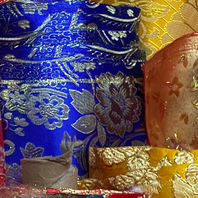 Dark Blue Gilt Embroidered Fine Leather Brocade Fabric Craft Decoration Gift Wrapping Cloth Clothing Specification drawing