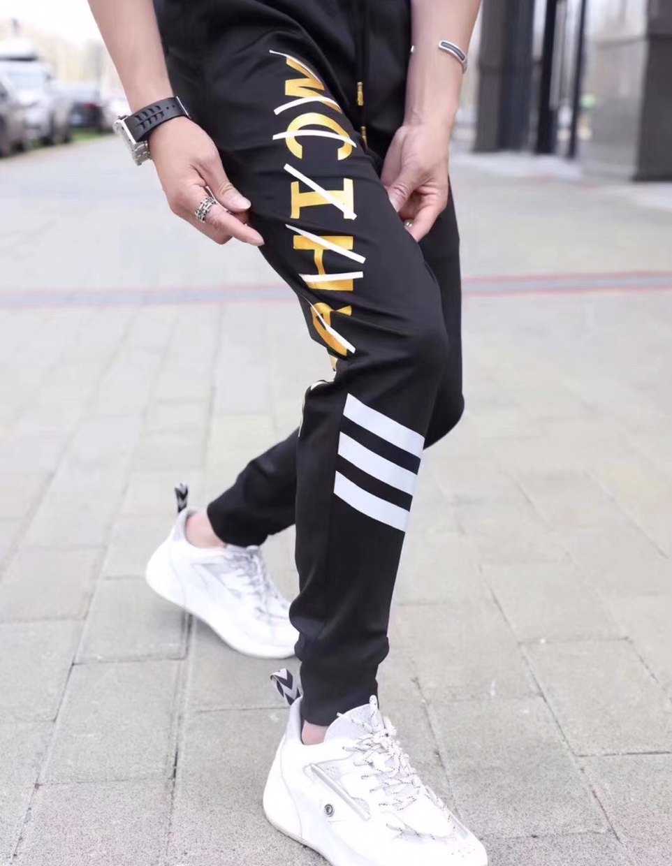 Fashion casual pants thumbnail