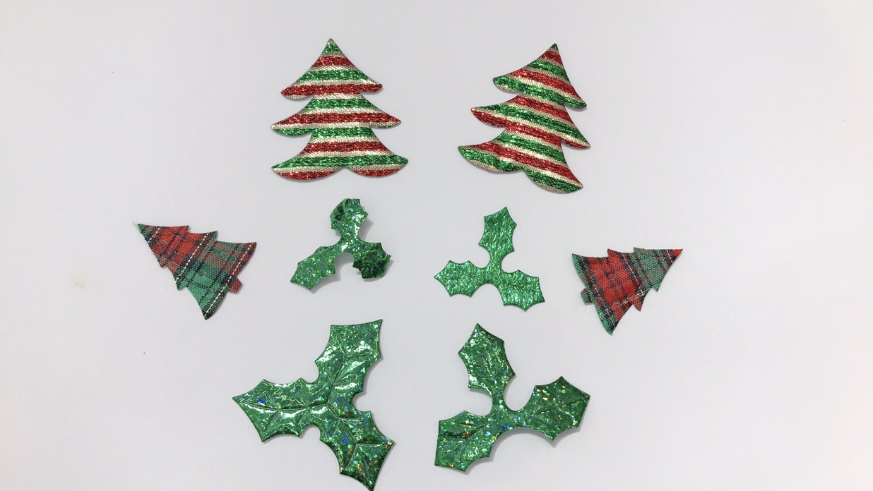 Ultrasonic Christmas 🎄 clover ☘ ️ decorative accessories thumbnail