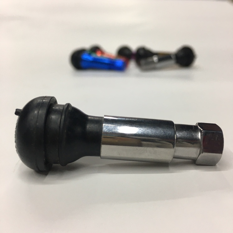 A set of high-efficiency cleaning and care tools for car valve stems Application Scenario