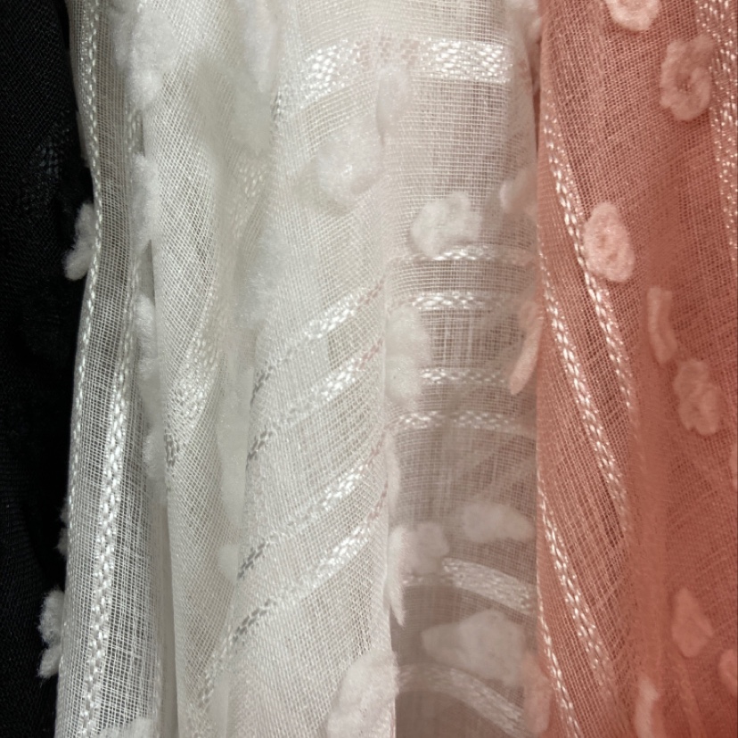 White chain pom-pom fabric, available in three colors for decorative items, handicrafts, clothing, accessories, fabric, headwear and scarves