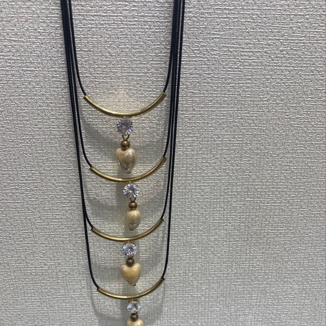 Heart-shaped ceramic necklace details Picture