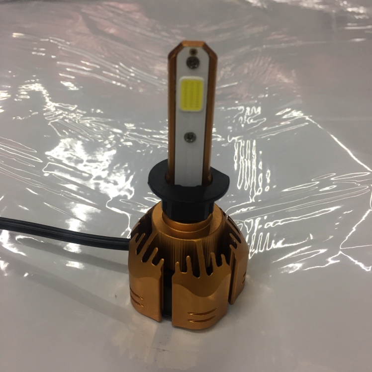 High quality automotive LED light bulb automotive parts general