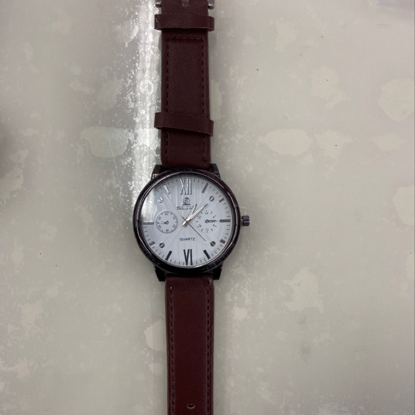 Classic and Fashionable 20 Men's belt watch