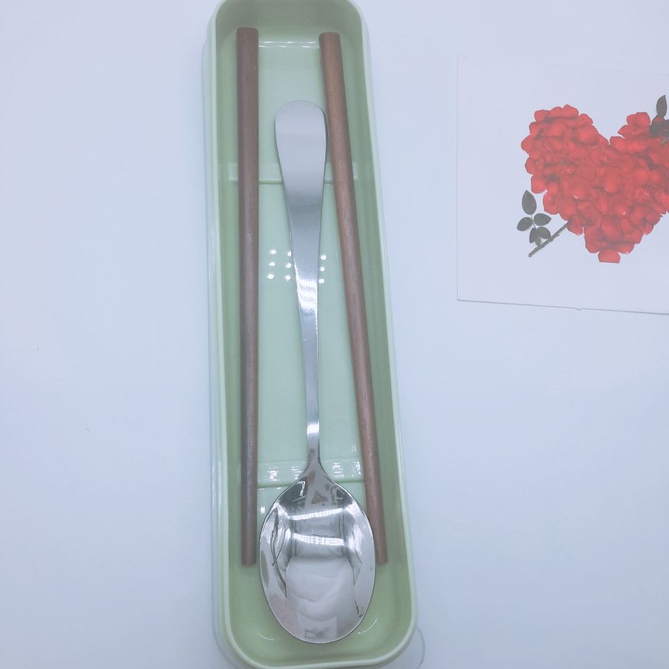 Wholesale custom quality simple wooden chopsticks two-piece tableware set details Picture