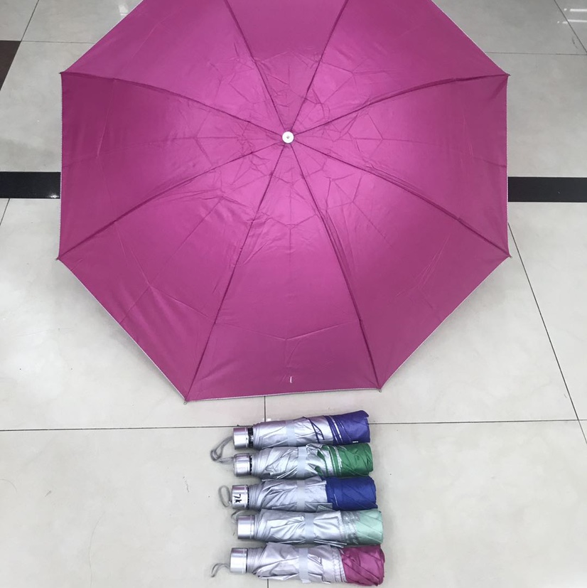Silver rubber three-fold umbrella
