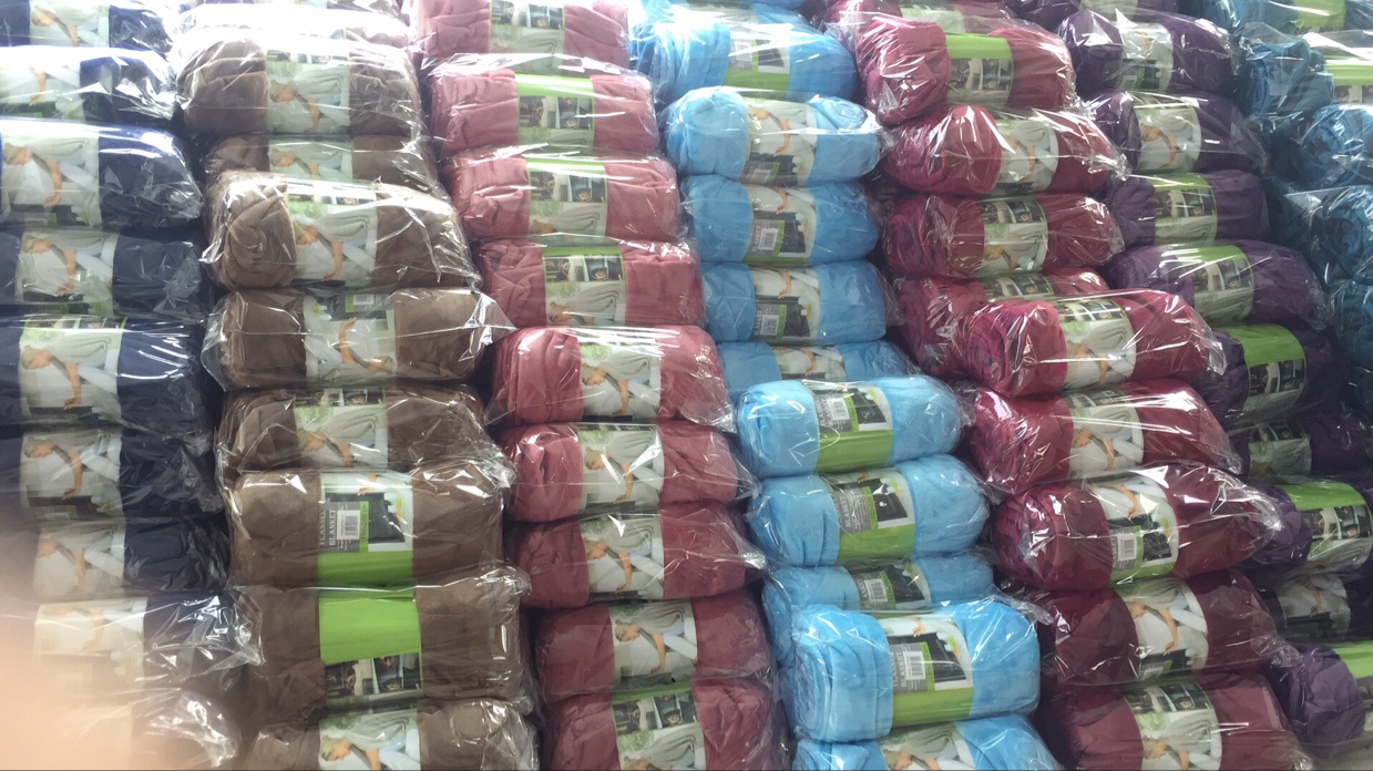 素色法莱绒200X230CM，Opp带包装价格美丽，颜色多多