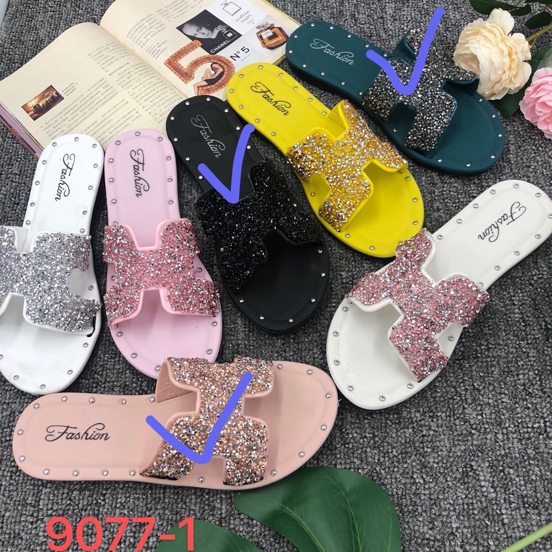 Slippers For Women Wearing New Summer Can Wet Water Glitter One Word Beach Fashion Everything Sandals