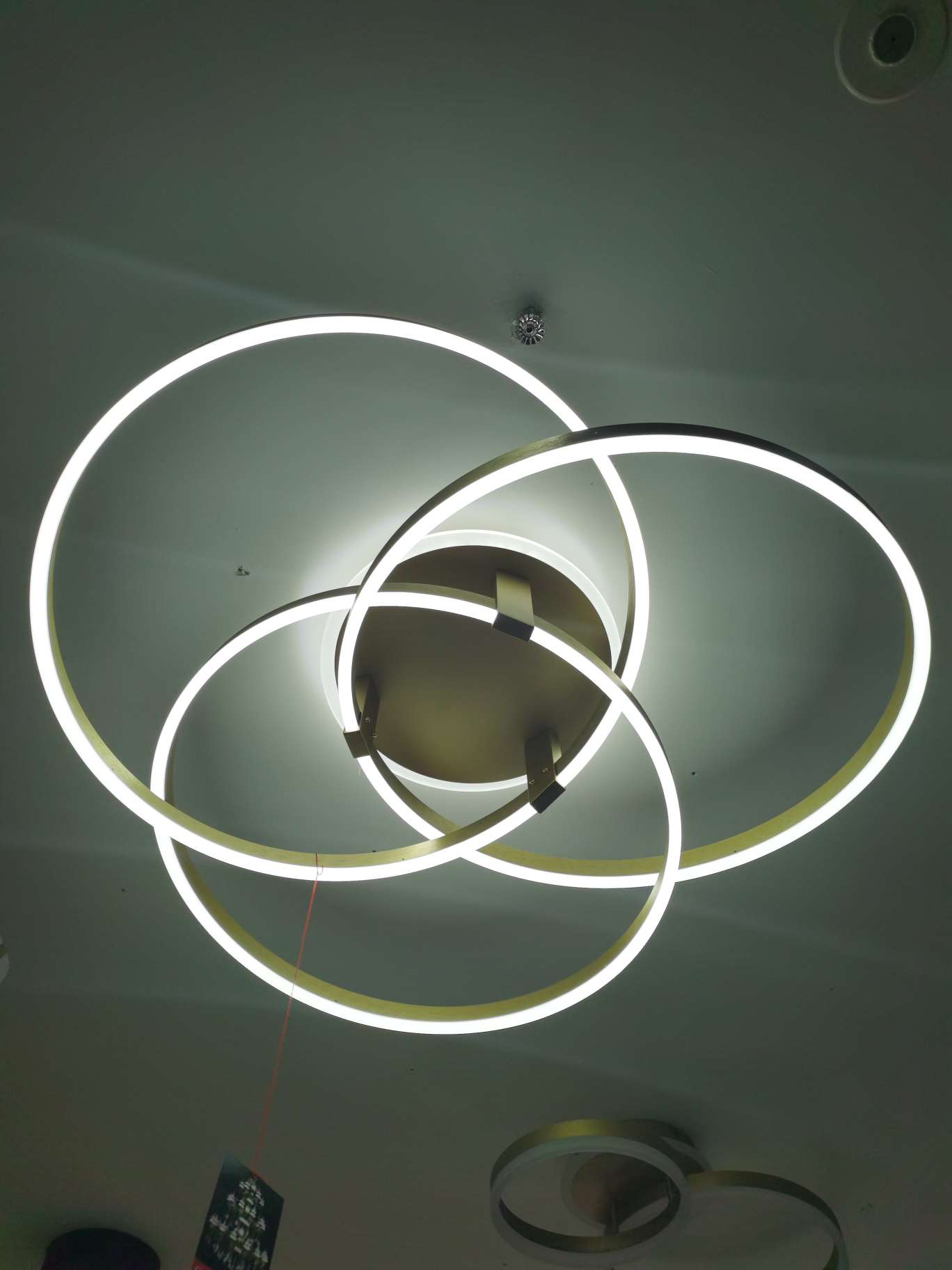 Modern living room lamps, round lamps, best-selling items, elegant and grand modern style lighting fixtures pic 4