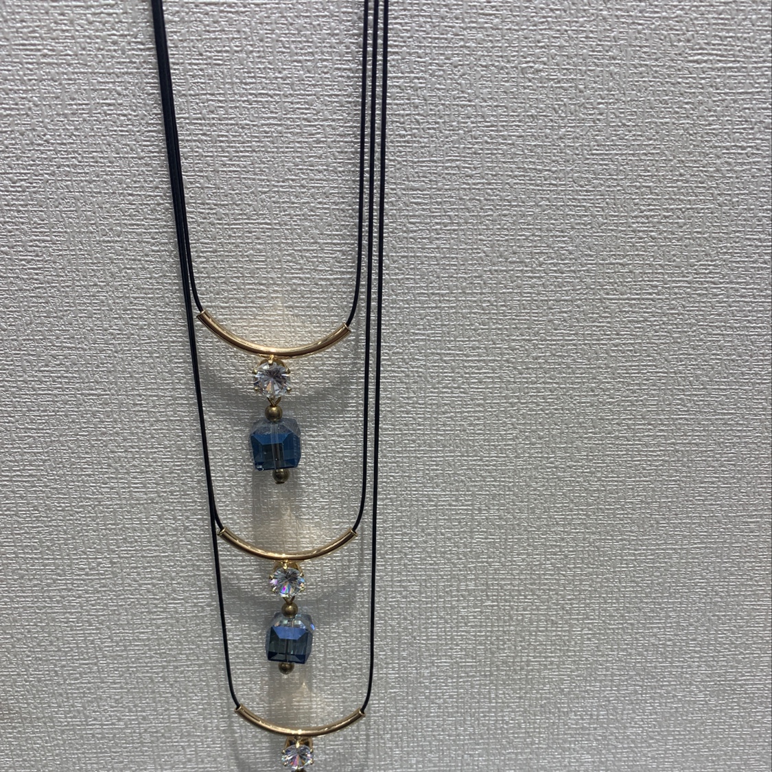 Square sweater chain