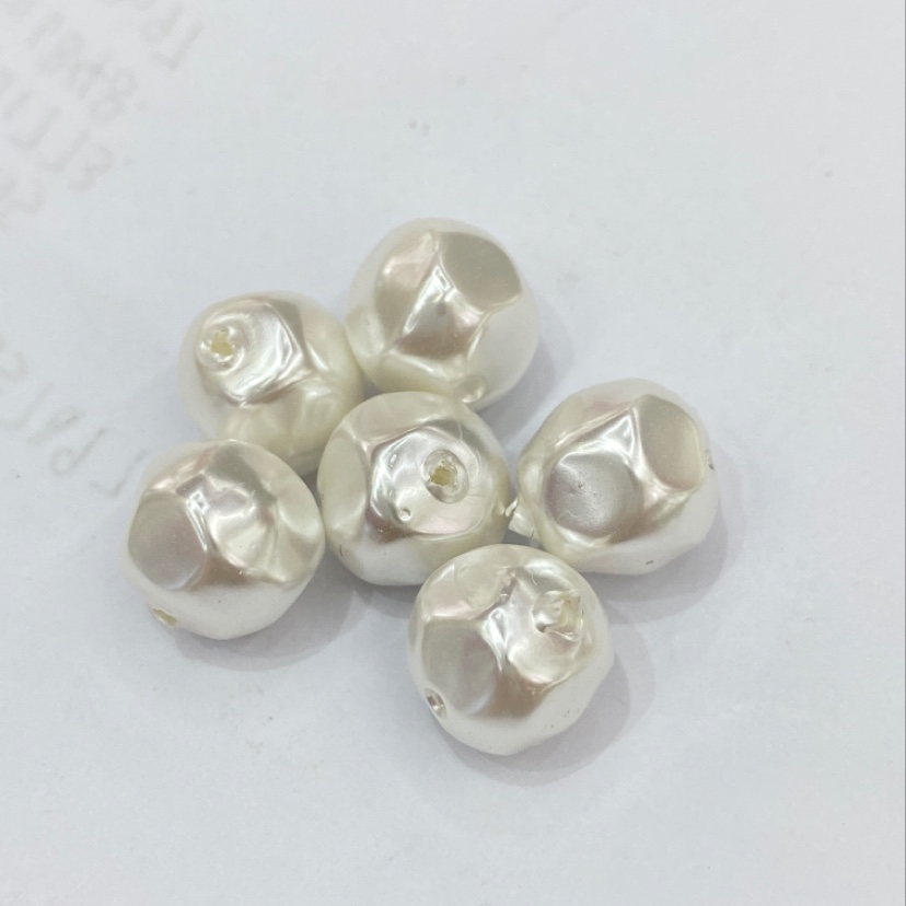 Multi-faceted irregular spherical pearl necklace bracelet dress matching