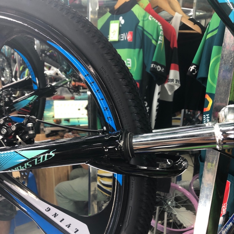 山地自行車一体轮丫F100细节图