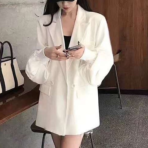 长袖白色简约西装