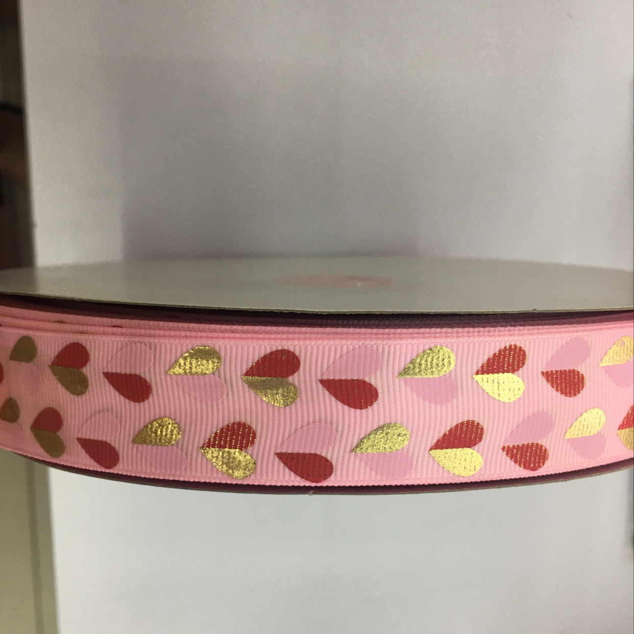 罗纹带烫金印双色桃心产品图