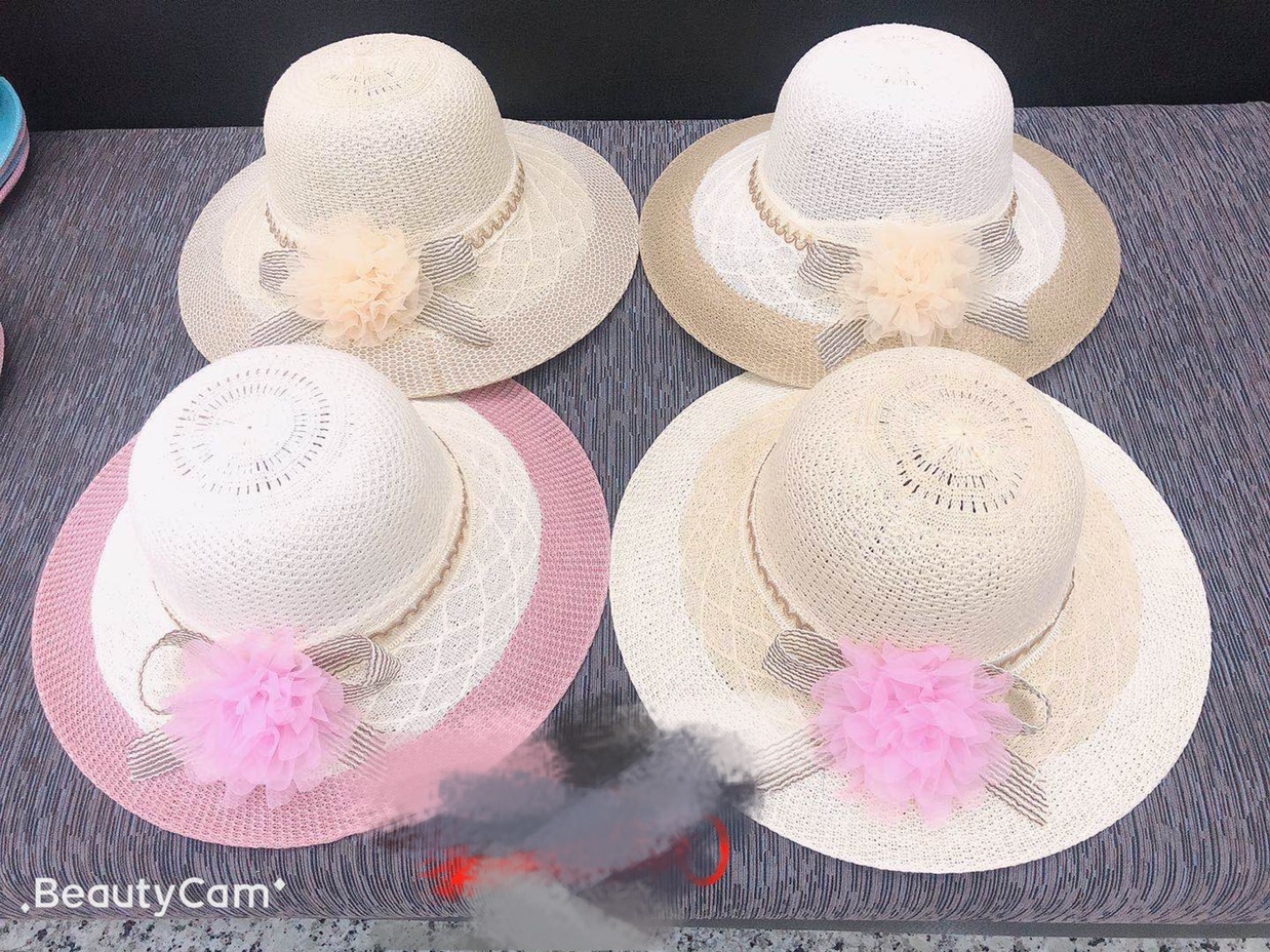 Knitted big flower hat