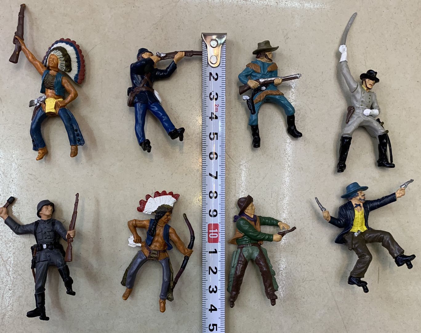 Children's presents imitate Indian Indian soldier Western Cowboy battlefield soldier