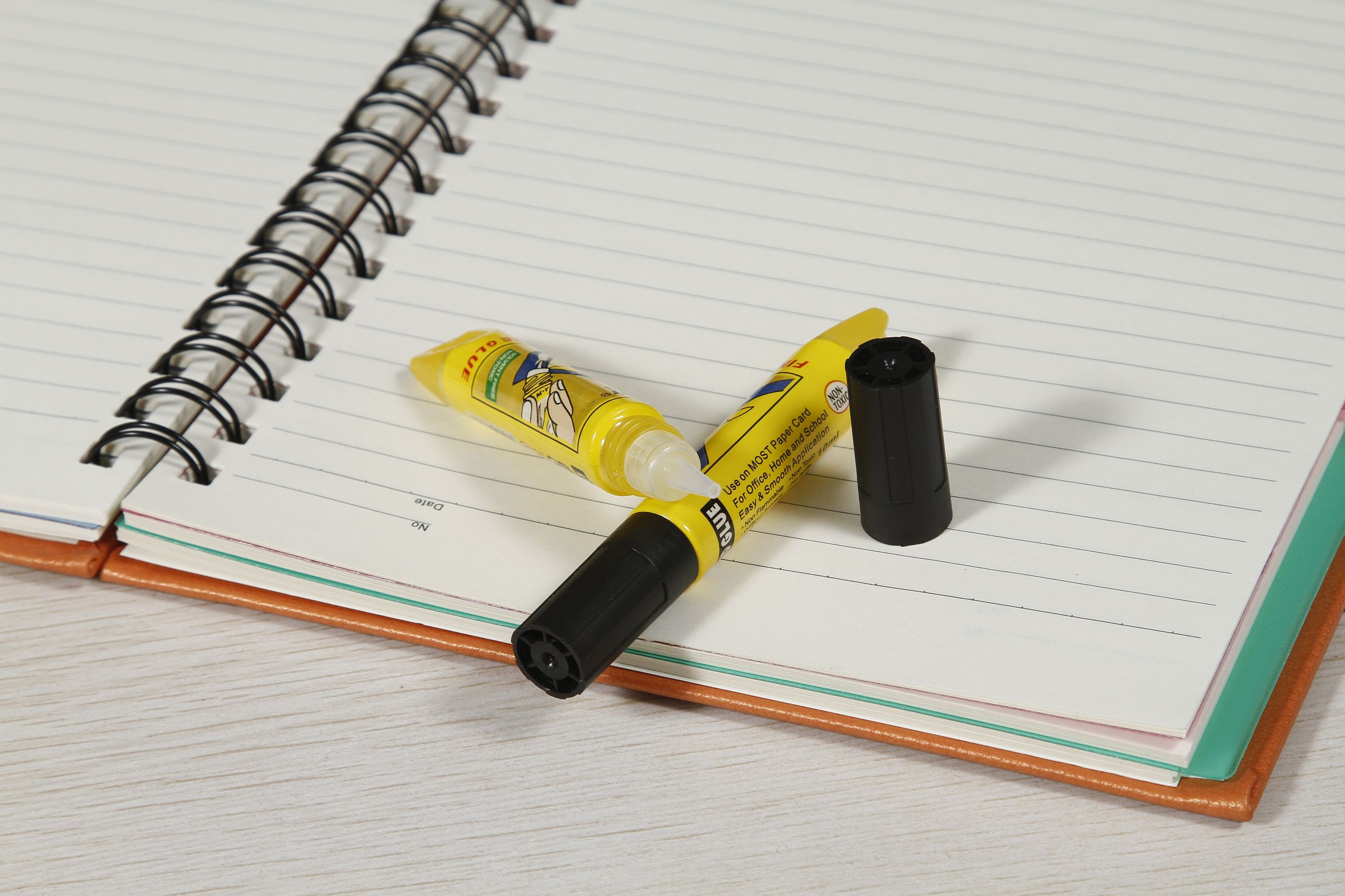 10ml pointed tip yellow bottle liquid glue for office stationery detail image 3