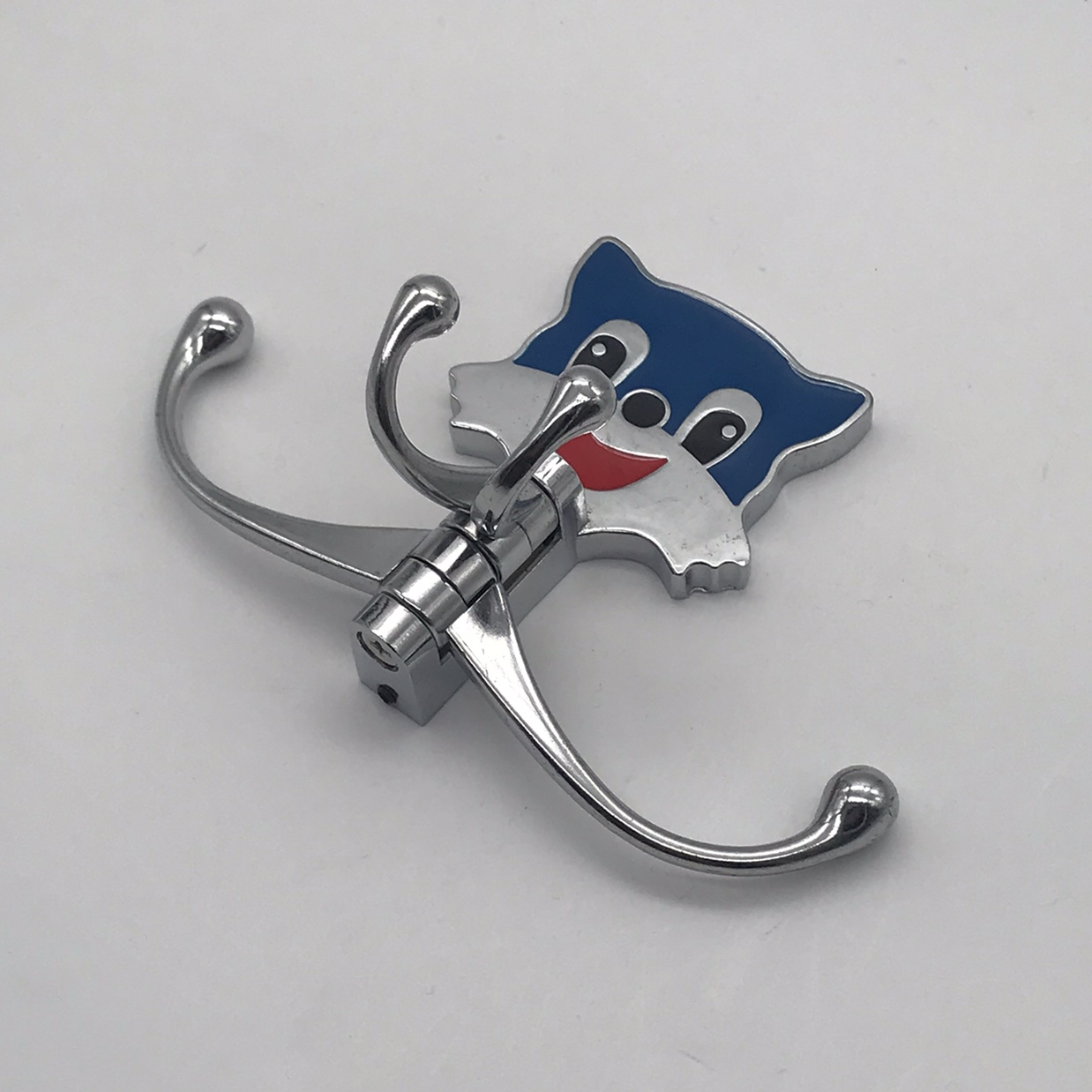 猫型不锈钢挂钩、卡通金属衣帽钩产品图