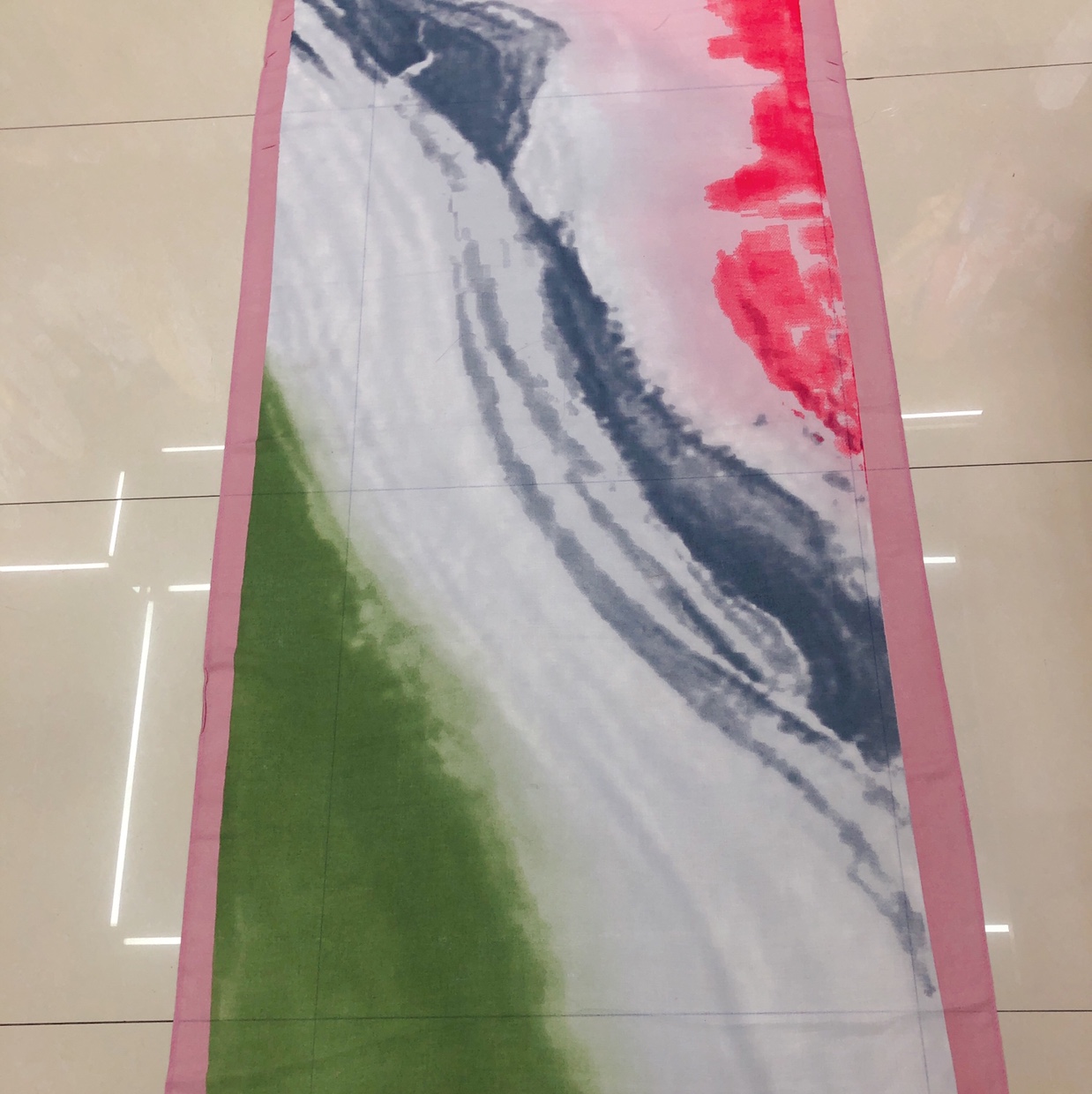 Fashion trends Spring, summer, autumn and winter seasons general abstract ink color style

Versatile long scarf silk scarf thumbnail