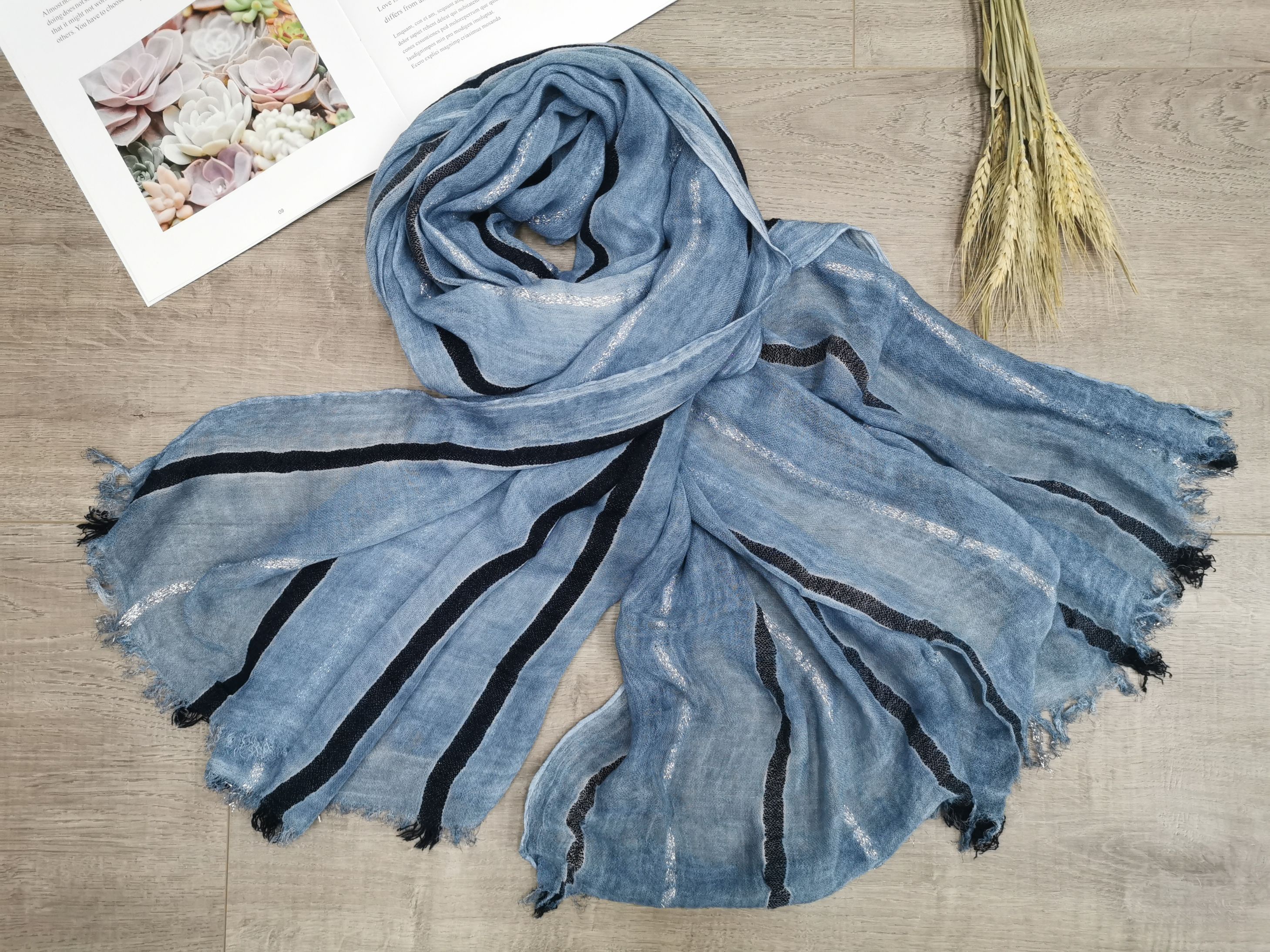 Silver Silk Black Silver Dirty Dyed Scarf Shawl Holiday Elegant National Wind Four Seasons Love details Picture