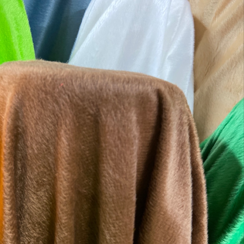 Dark brown short plush fabric toys, handicrafts, decorations, daily necessities, clothing, super soft short plush, high-quality polyester, eco-friendly products details Picture