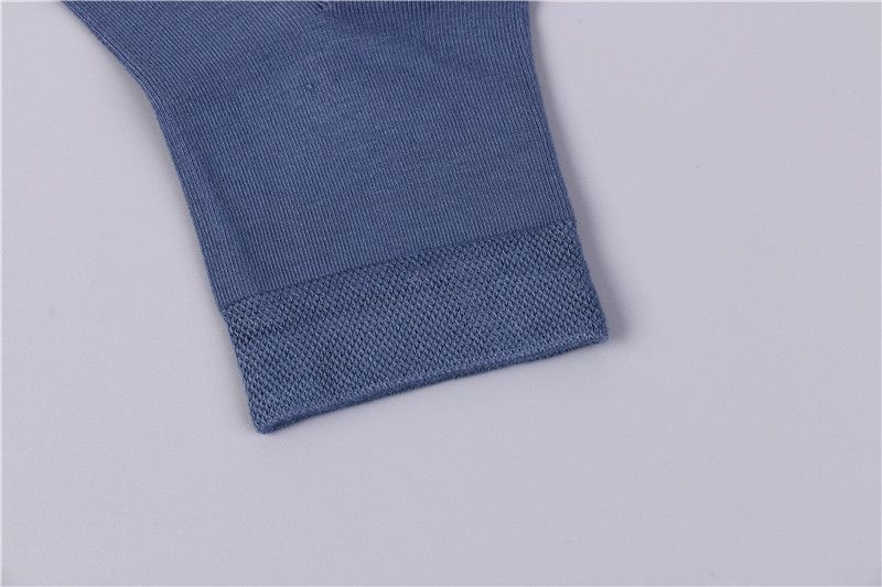 Men's mid-calf autumn socks, high-quality socks, deodorizing and antibacterial socks Application Scenario