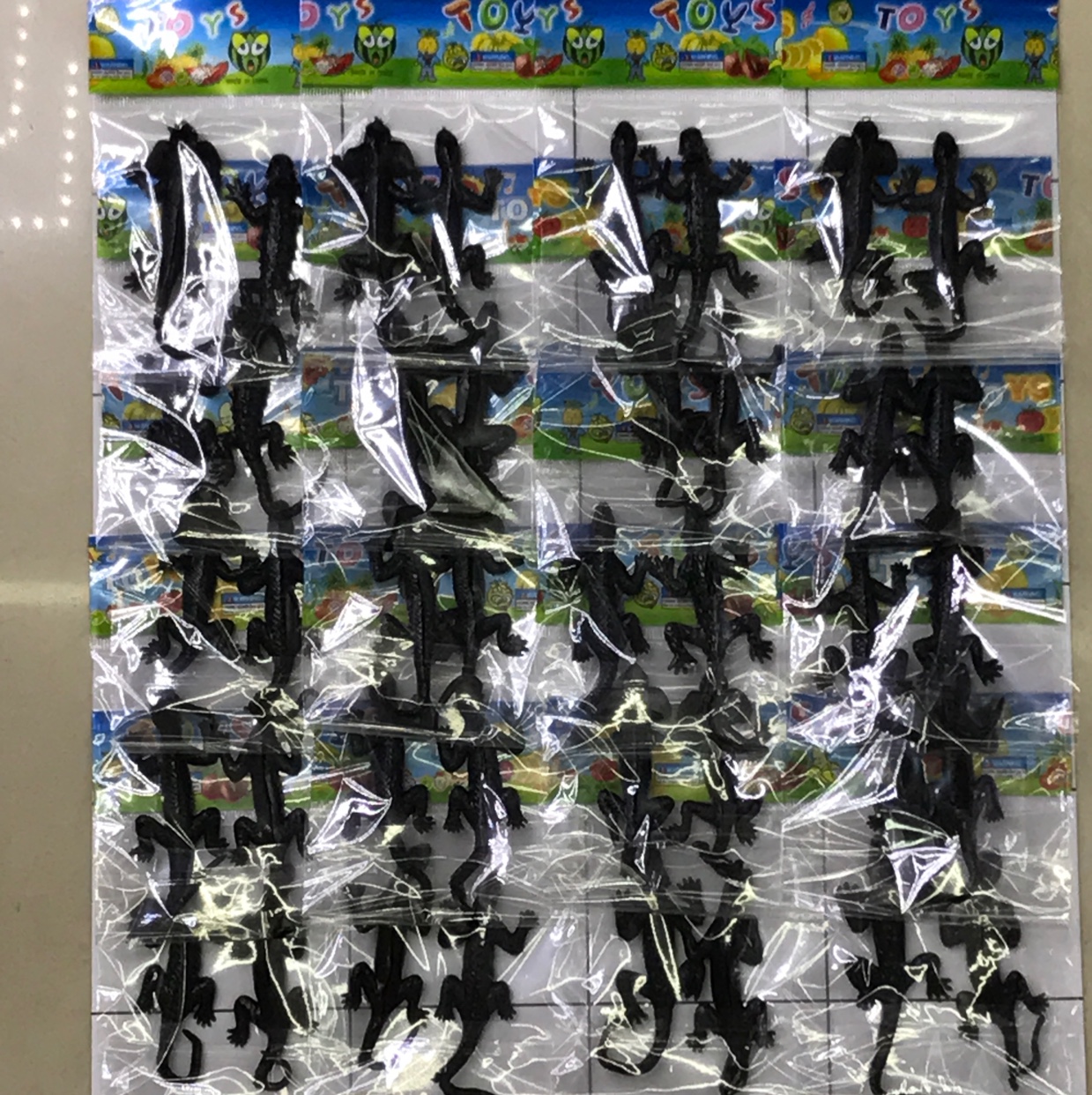 黑色小双壁虎仿真整人玩具