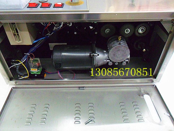 We sell plastic bag sealing machines, food automatic sealing machines, FRD900 continuous sealing machines. Huayi Packaging Machinery operates with integrity and offers high-quality products detail image 5