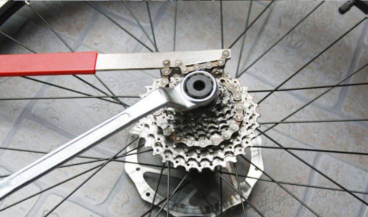 Bicycle Flywheel Tool Chain Wrench Clamp Fly Mount Tool Variable Speed Bicycle Accessories Repair Wrench undefined