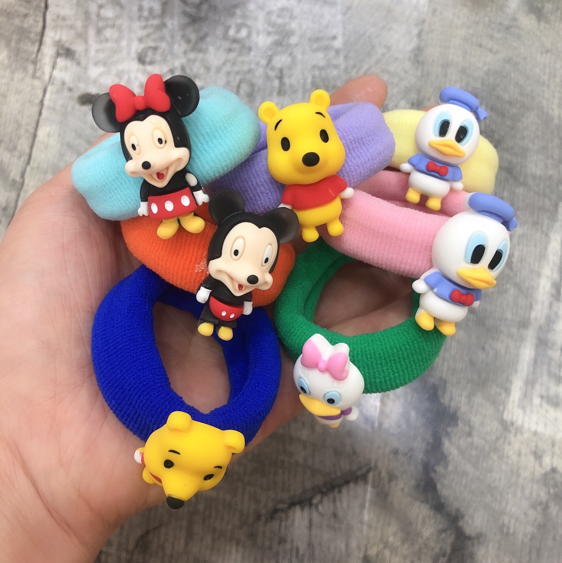 Cartoon towel ring thumbnail