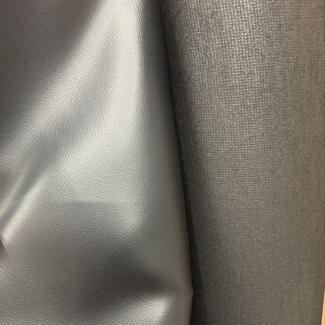 黑针底0.7消光羊皮新欧标环保皮革健康绿色材料