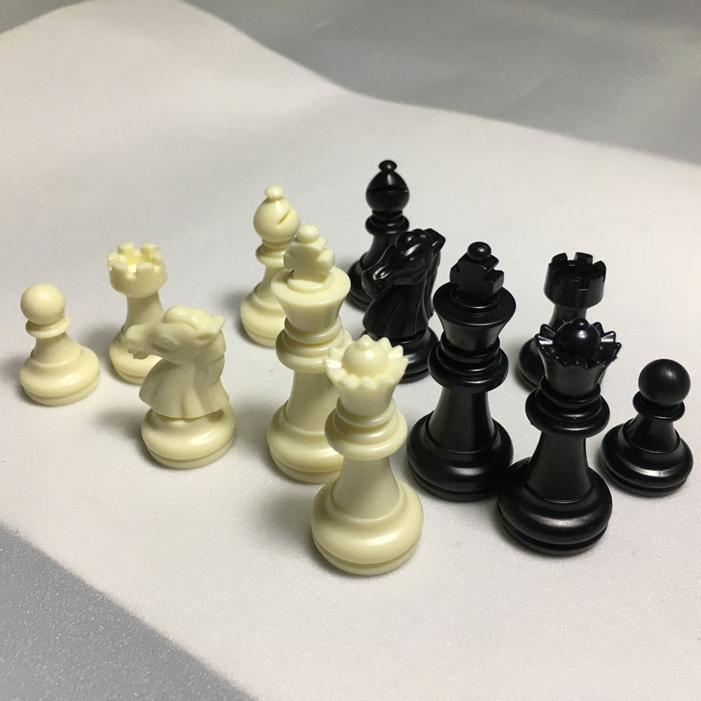 Cross-border sourcing plastic chess pieces Wang height 49mm approximately 80g without chessboard thumbnail