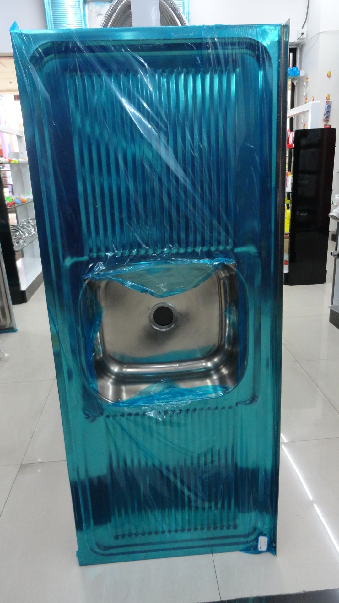 各种规格家用不锈钢水槽
