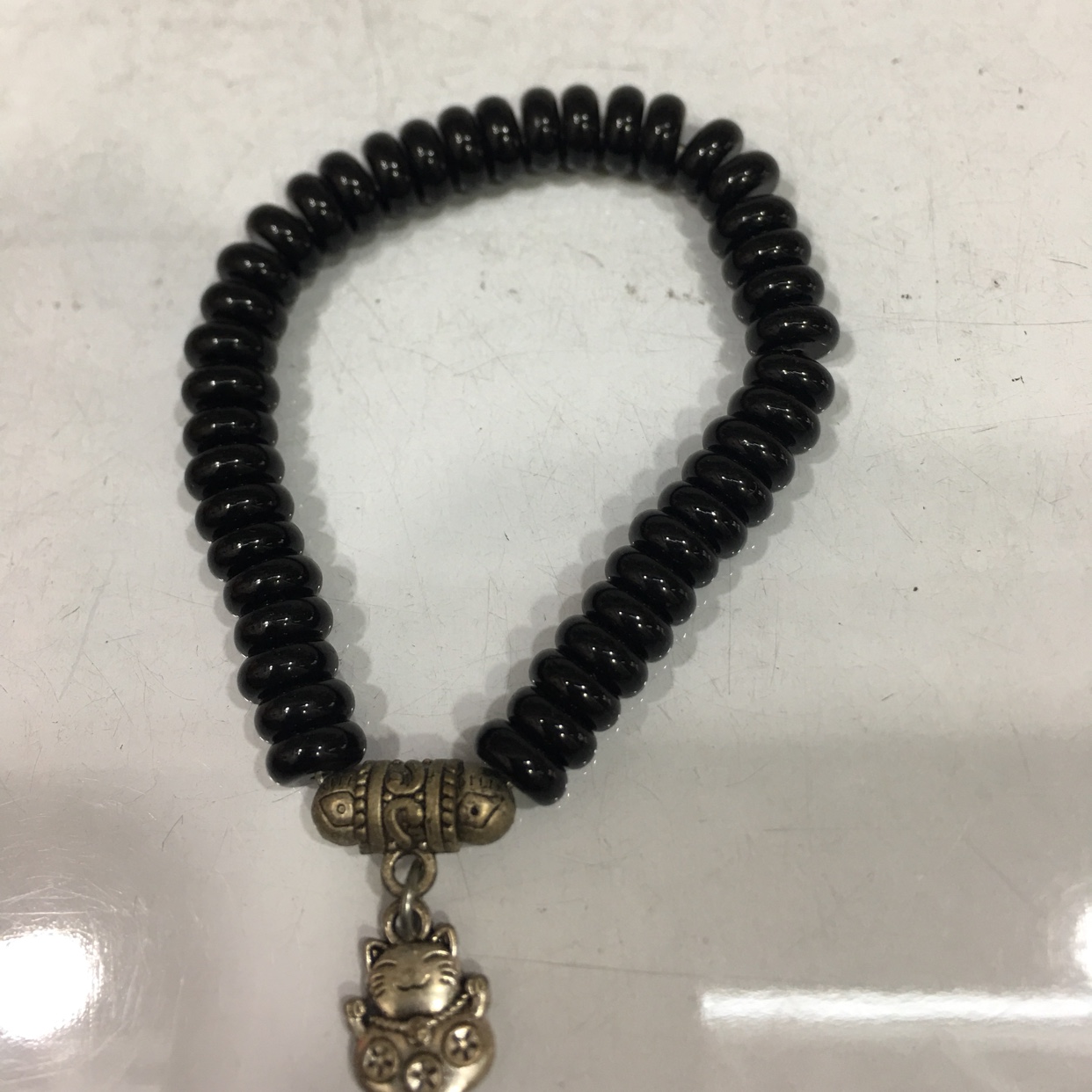 黑色扁珠挂坠手链