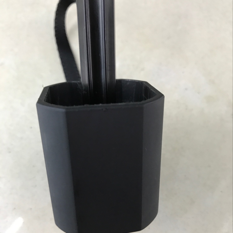 Item No. 3793D Impact Black Vinyl Transfer Three-fold Umbrella Application Scenario