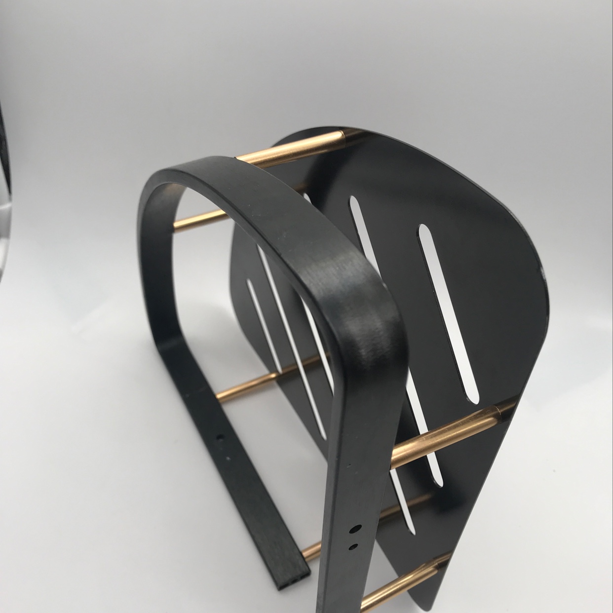 Black and gold space aluminum shelves, triangular shelves Specification image