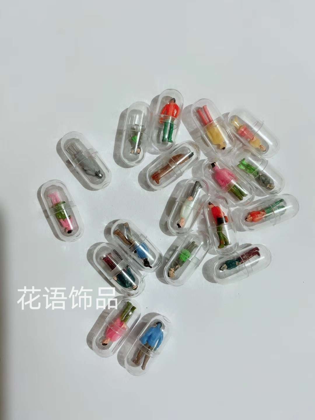 diy饰品配件胶囊幻彩小人