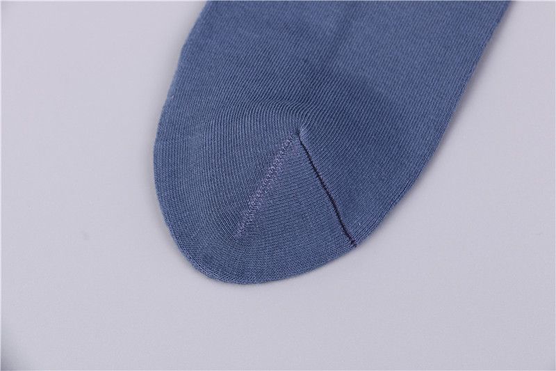 Men's mid-calf autumn socks, high-quality socks, deodorizing and antibacterial socks Specification image