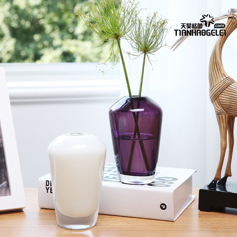 Glass vase, glass arrangement