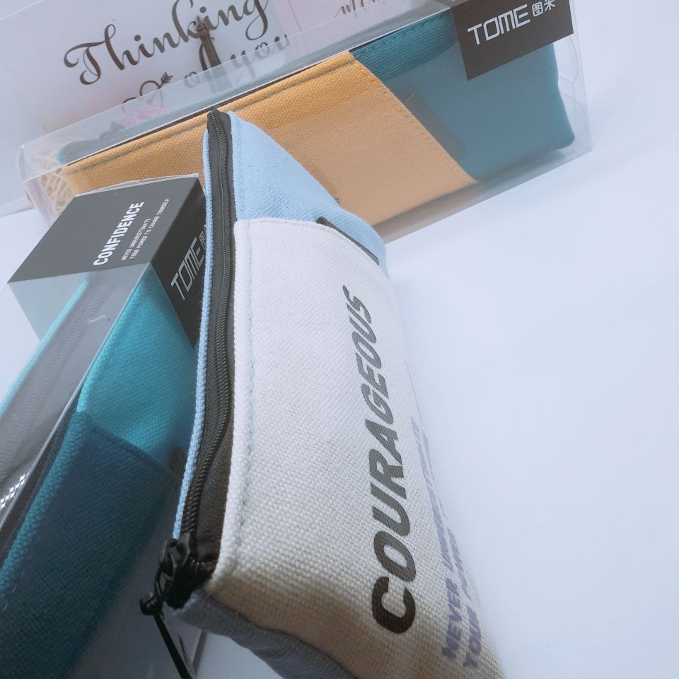 Toomey Dream Life reverse ladder pen bag Creative student stationery bag simple small fresh zipper Application Scenario