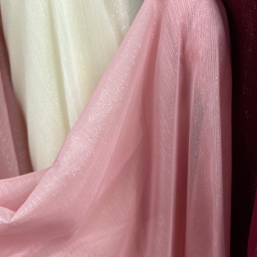 Pink silver thread crepe fabric, glittering crepe fabric, decorative items, handicrafts, headwear, clothing fabric Specification image