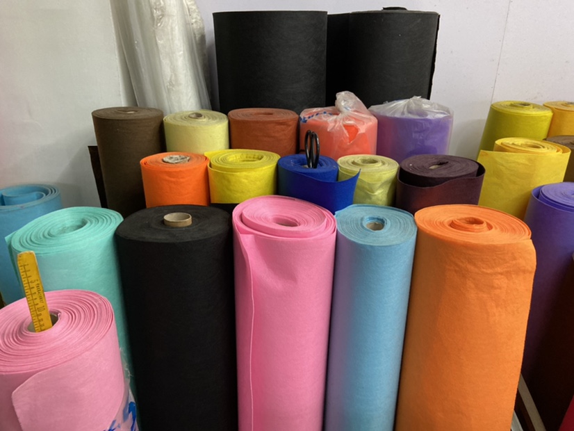 Orange felt non-woven fabric is handcrafted for studio decorations, handicrafts, toys, daily necessities, and available in multiple colors Specification image