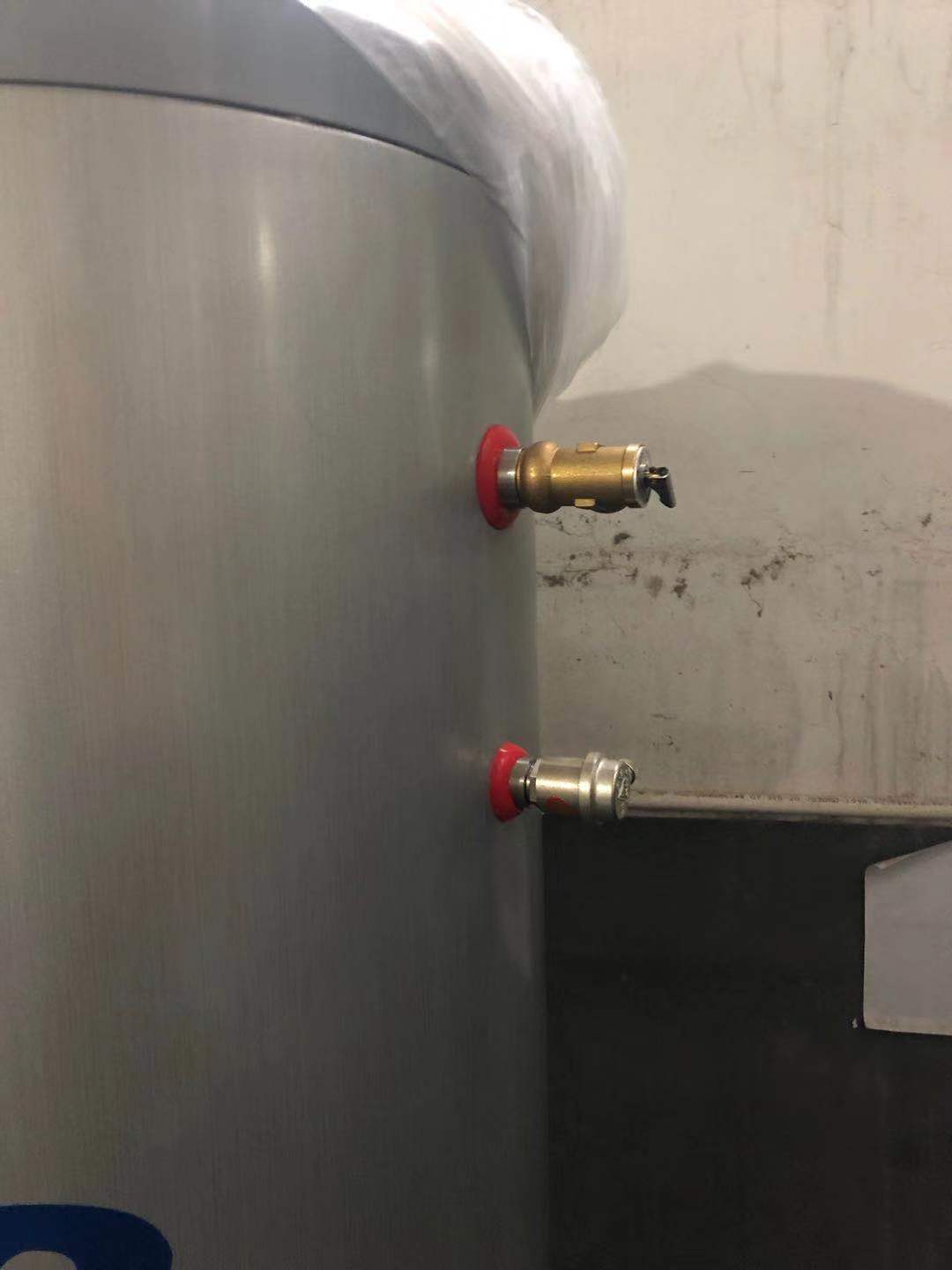 承压一体太阳能热水器