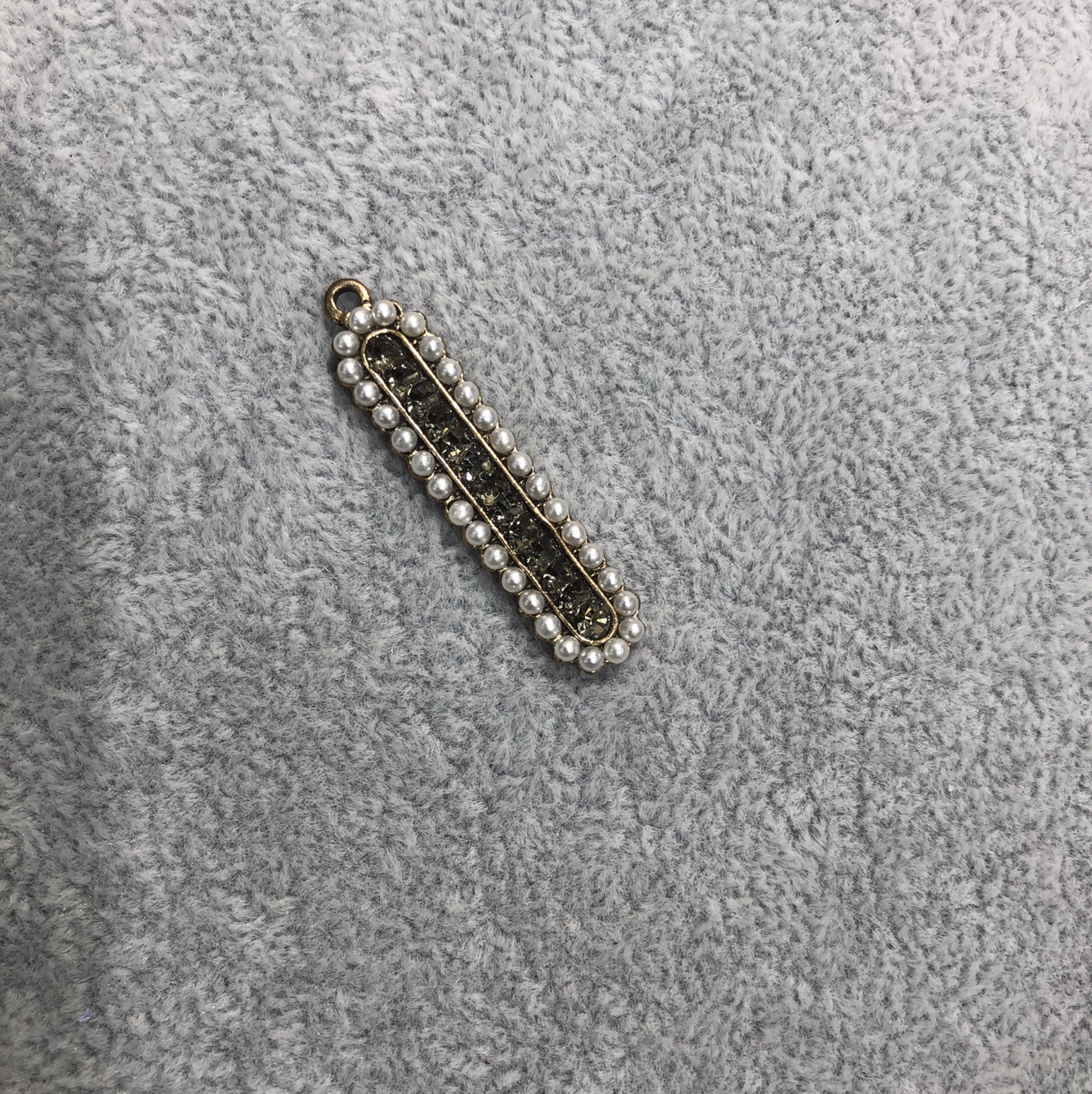 Full of long strip gold fittings thumbnail
