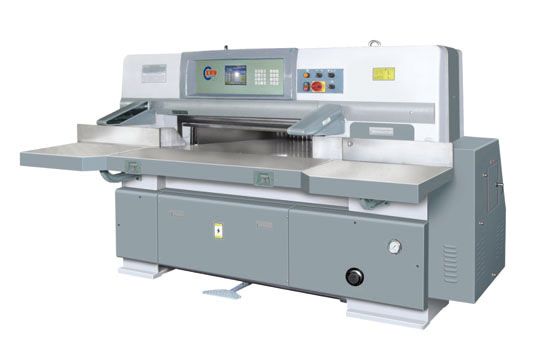 印刷机械QZYK1300T程控切纸机详情图1